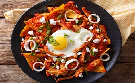 Chilaquiles Rojos Con Huevos Estrellados Receta Mexicana My Xxx Hot Girl