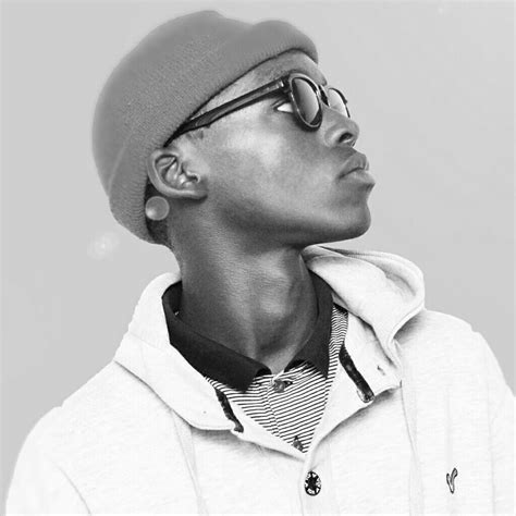 Peygamber efendimiz, hem gece hem de gündüz okumanın ayrı sevapları olacağını müjdelemiştir. Yasin Lyrics, Biography and Albums | AfrikaLyrics