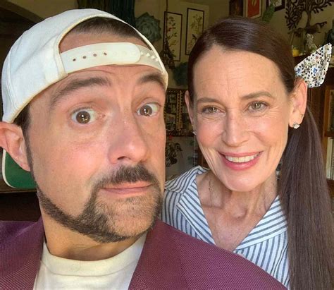 Who Is Kevin Smith S Wife All About Jennifer Schwalbach Smith