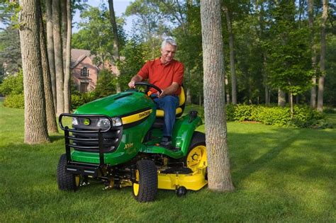 John Deere X500 Lawn Tractor Ideal For Homeowners