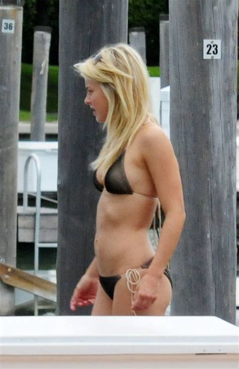 Julianne Hough Sexy Bikini Candids In Miami June 26 09 Gotceleb