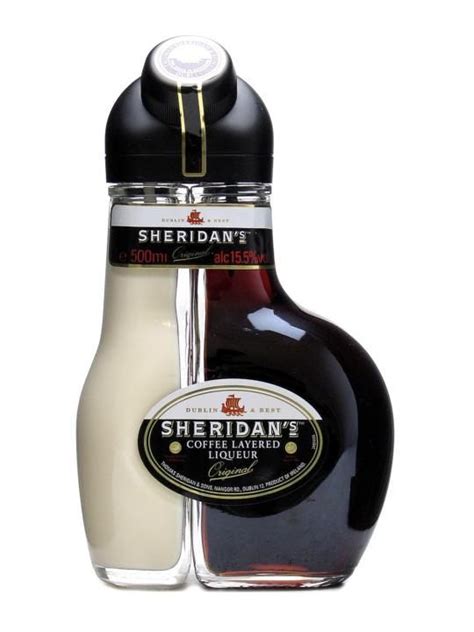 Sheridans Coffee Liqueur In 2020 Chocolate Liqueur Sheridan Liquor