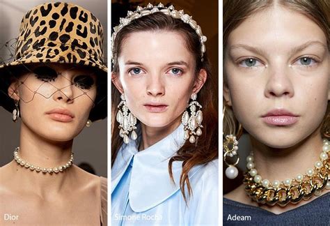 23 Best Fall And Winter 2022 Accessory Trends Gloves Earrings