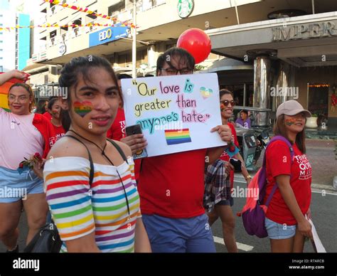 Quezon Philippines 8th Dec 2018 Members Of The Gay Community Holding