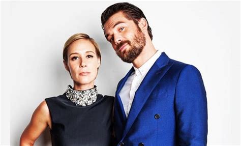 htgawm co stars charlie weber and liza weil have been dating secretly for a year