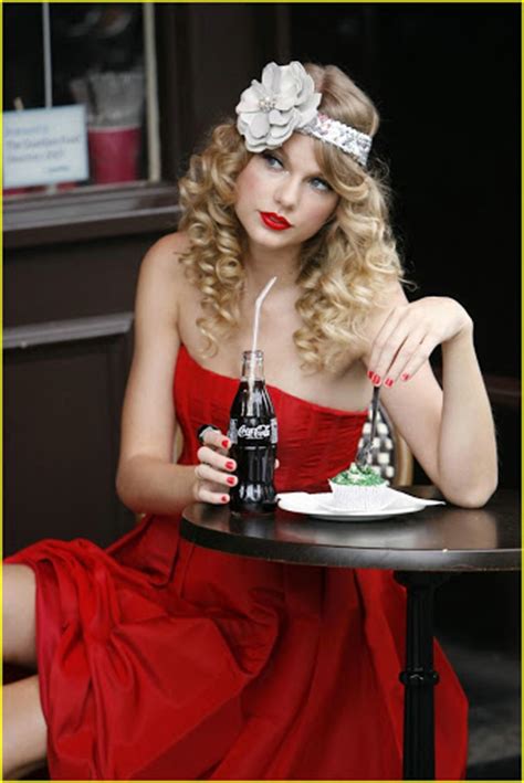 Red Taylor Swift Photo 33595447 Fanpop