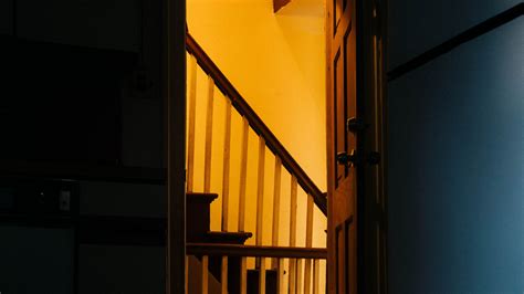Download Wallpaper 3840x2160 Stairs Shadow Door Passage 4k Uhd 169