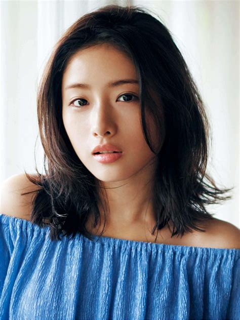 Satomi Ishihara 美しいアジア人女性 美容 美しい女の子