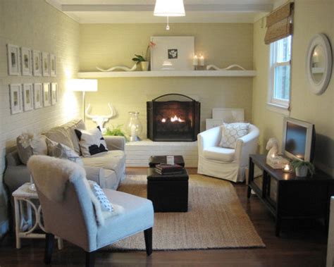 Small Family Room | Houzz