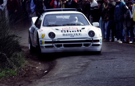 The tragic accident of joaquim santos during the 1986 rally de portugal cost the lives of four spectators and sparked protests by the factory drivers two months before the fatal accident of henri toivonen in corsica which led to the demise of the infamous group b cars, the 1986 world rally. RALLYAZORES: RALLY HISTÓRIA - RALLY DE PORTUGAL 1986