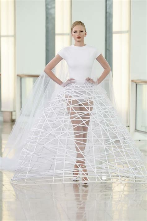 Jun 29, 2021 · caroline von hannover heiratet am 29. 20 Ausgefallene Brautkleider für Ihren coolen Hochzeits-Look