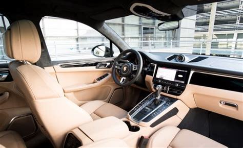 2021 Porsche Macan Turbo Review, Pricing, and Specs