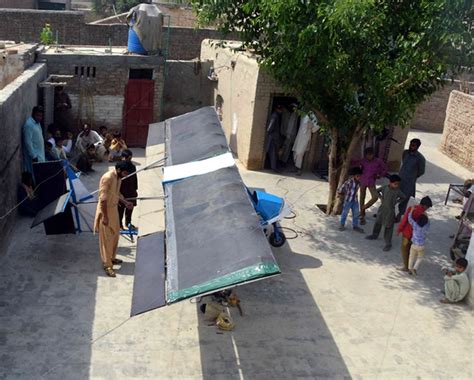 Pakistani Popcorn Seller Builds His Own Plane Desiblitz