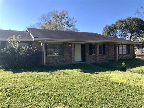 Find an apartment in brampton on. 3 bedroom in Gulfport for rent