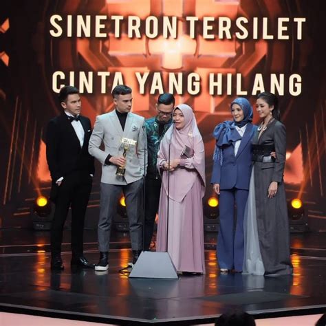 Menceritakan tentang kisah perjuangan seorang wanita sinetron cinta yang hilang tamat di rcti ini berakhir dengan kisah bahagia. Hengkang dari Sinetron Cinta yang Hilang, Ini 10 Potret ...