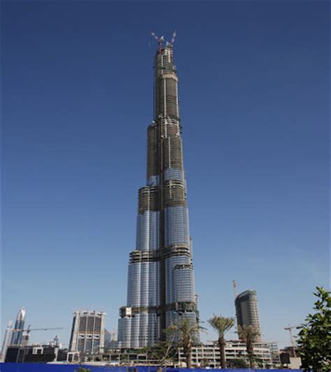 Dubai's strategy of building extravagant landmarks is paying off. Dubai Tallest Building, Burj Khalifa ~ Luxury Places