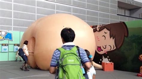Enter A Huge Butthole In Japan