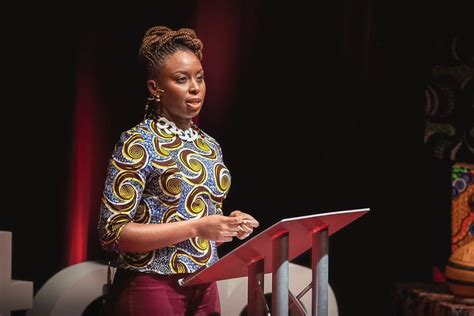 Acclaimed author and ted talk star chimamanda ngozi adichie offers the closing story at our keeping the promise of public. Chimamanda Ngozi: "Todos tenemos las mismas capacidades ...