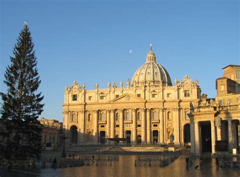 6 Surprising Facts About St Peters Basilica