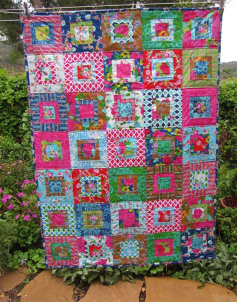 Moniques Stitches Flower Boxes Quilt