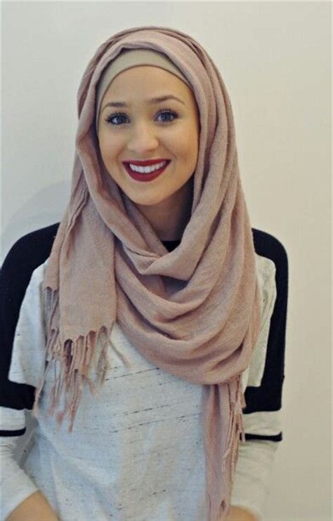 Amazing Tutorial To Wrap Hijab Around Round Faces
