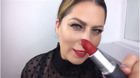 Powderkiss Lipstick In Werk Werk Werk On Light Skin Tone Youtube