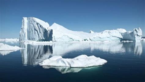 القطب الشمالي والقطب الجنوبي أيهما الأكثر برودة؟