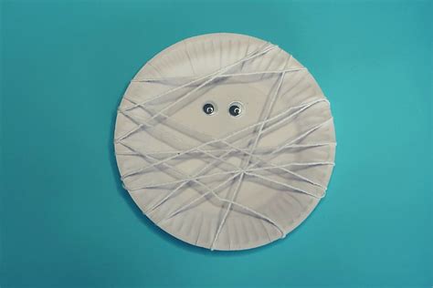 Paper Plate Mummy Craft Easy Halloween Decoration For Kids