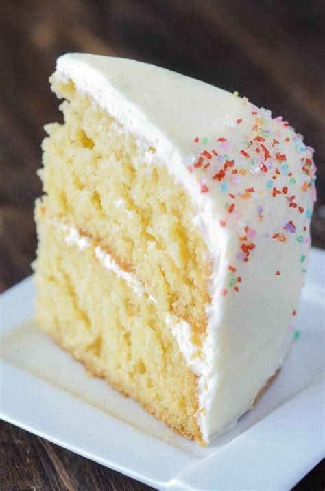 I always thought that there were so many of these recipes out there that i'd stick to more unique ones. Vanilla Dream Cake | The Novice Chef