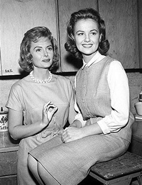 Donna Reed And Shelly Fabares The Donna Reed Show Donna Reed Vintage