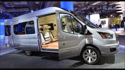 2019 Ford Transit 15 Passenger Review Specs Trunk Space Mpg Findtruecar