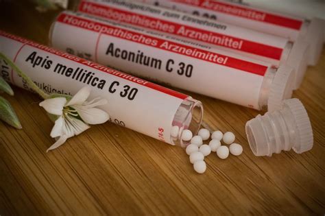 Eine woche lang jeden abend 3 globuli okoubaka d12 einnehmen. Abnehmen mit Homöopathie: Diese Globuli helfen bei der ...