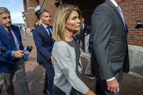 Full House Actress Lori Loughlin Receives Prison Sentence For College