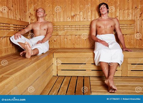 Zwei Männer Die In Der Sauna Sich Entspannen Stockbild Bild Von Relax Bequem 27786501
