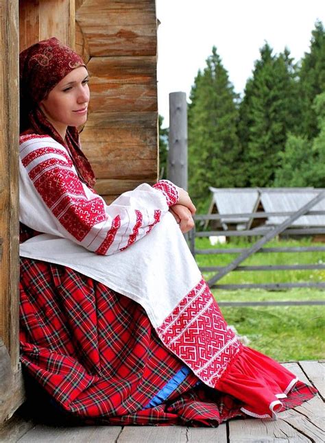 Traditional Russian Folk Costume русские традиционные народные костюмы Kopftücher Tuch