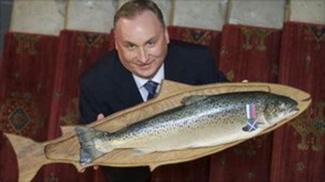 Scottish Salmon Producer Signs Russia Deal Bbc News