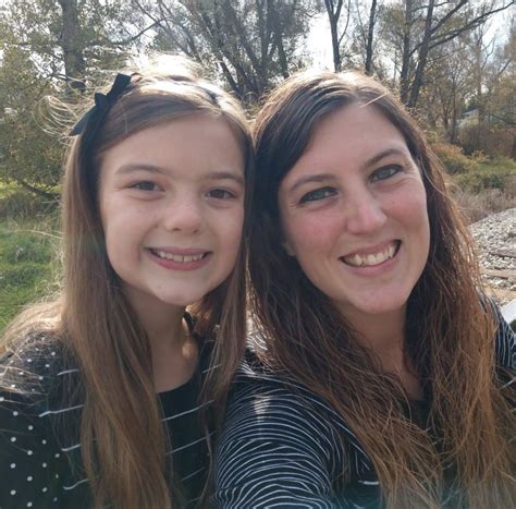 Ohio Mother Made Her Daughter Beleive She Is Dying Runs Fundraisers