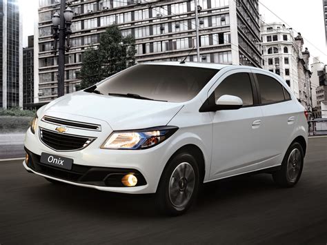 Chevrolet Onix Fecha 2015 Como O Carro Mais Vendido Do Brasil Quatro