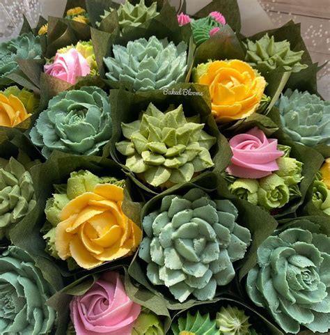 Edible Succulents With Yellow And Pink Roses 🧁🌵 Edible Succulents