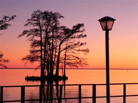 This Coastal Town Might Be The Most Charming Place In North Carolina