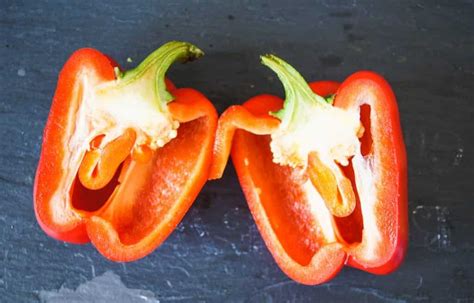 Male And Female Peppers Fact Or Fiction Pepperscale