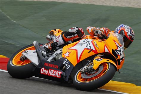 Blink and you miss it, there's only ten minutes left of the first fp1 of 2021! Rare Repsol Honda livery run by Stoner at Aragon in 2011 ...