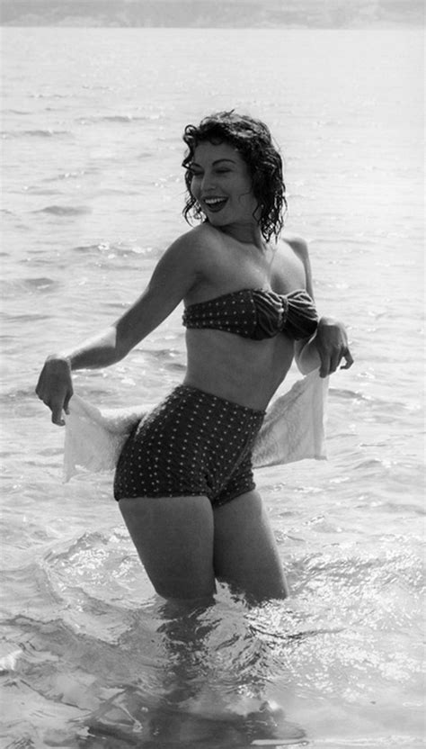 Ava Gardner Bikini Photo Print 8 X 10 Item Dap11752 Posterazzi