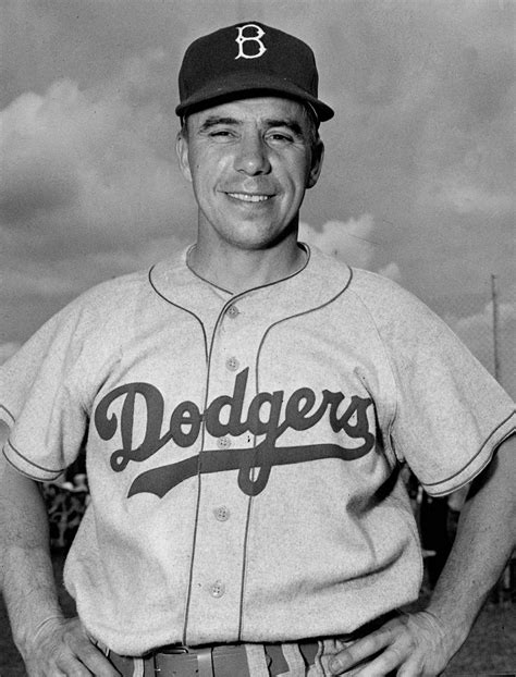 pee wee reese biography real name hall of fame jackie robinson and facts britannica