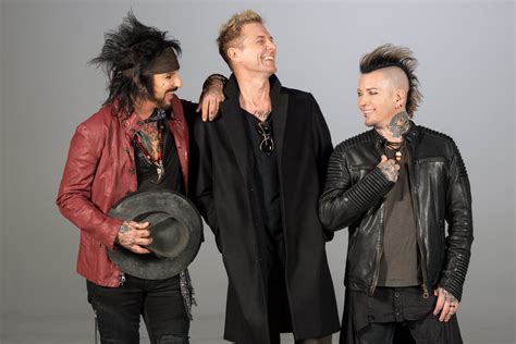 Sixx Am Announces ‘hits Album To Be Released In October The Rockpit