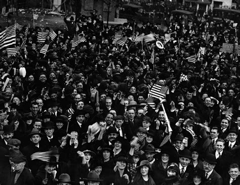 November 11 1918 Crowd Cheering On Armistice Day In The Us