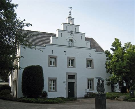 261 51469 bergisch gladbach (0) senioreneinrichtungen bergisch gladbach. Herrenhaus Iddelsfeld in Köln-Holweide