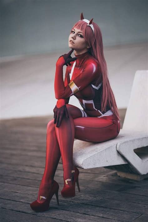 Zero Two From Darling In The Franxx Cosplay By Ceruri Cosplay Zerotwo