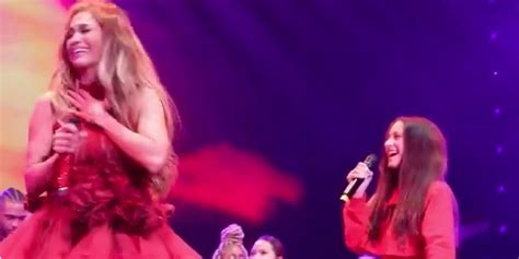 Jennifer lopez's daughter emme wows with impressive vocals in super bowl performance by jennifer drysdale‍ 5:47 pm pst, february 2, 2020 this video is unavailable because we were unable to load. Watch Jennifer Lopez and her daughter Emme sing a duet ...
