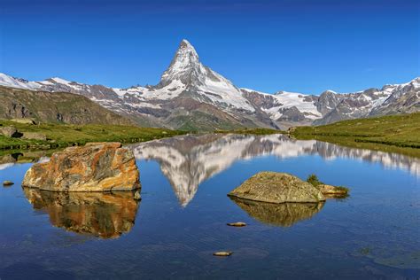 Matterhorn Reflection Hd Wallpaper Background Image 2048x1366 Id